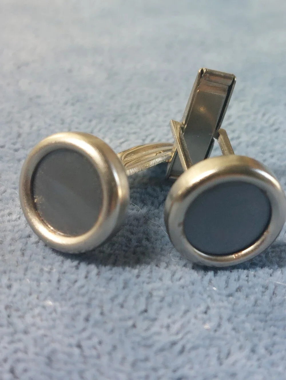 Vintage Cufflinks Lot of 2 Pairs Goldtone Black Cabochon & Silvertone MOP Style